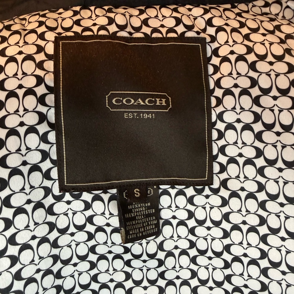 Coach - Picture 3 of 5